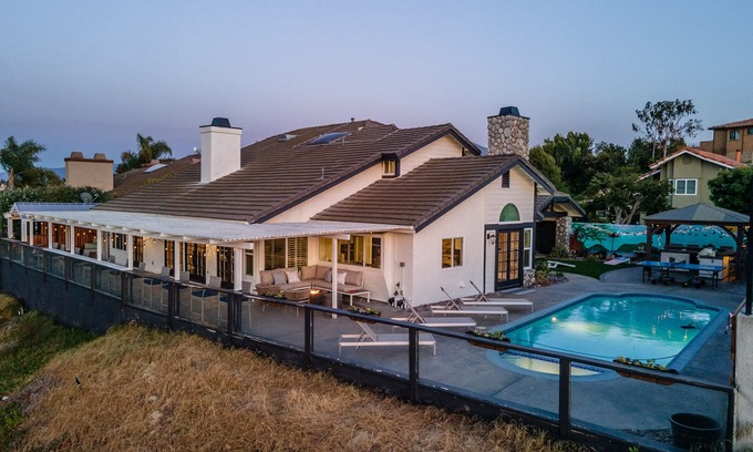 Rancho del Rey Maison | Beautiful Scenic Views of Coronado Bridge