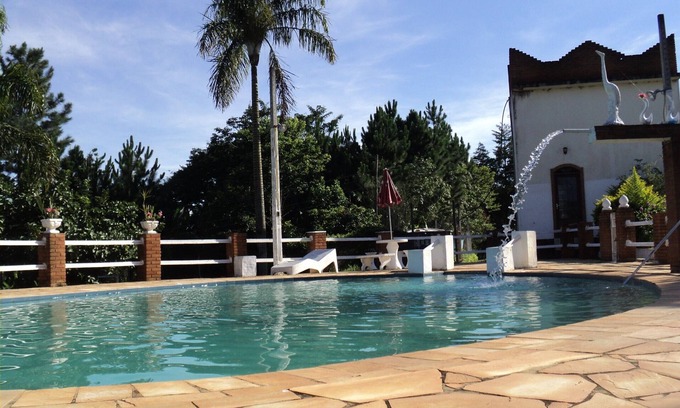 Socorro Maison | Beau site avec deux maisons, une grande piscine, lacs pour la pêche et la vue à 360 °