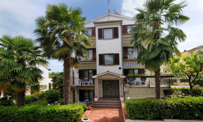 Spadici Appartement | Beautiful spacious apartment (No. 4) with 2 bedrooms 250m to the beach