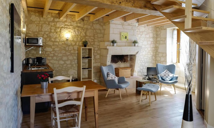 Ligre Appartement | Beautiful Studio in a historical hamlet near Chinon and the Loire Valley Castles
