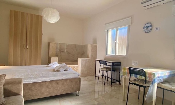Yavne'el Appartement | Beautiful studio with pool 12 minutes away from kenneret