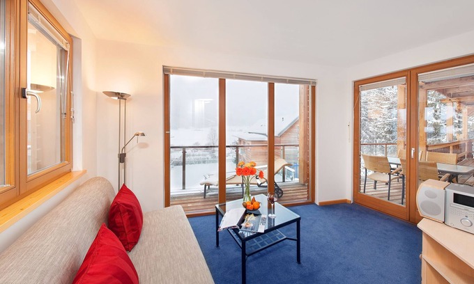 Neusach Appartement | Belle suite avec plage privée et un spa Suite 2