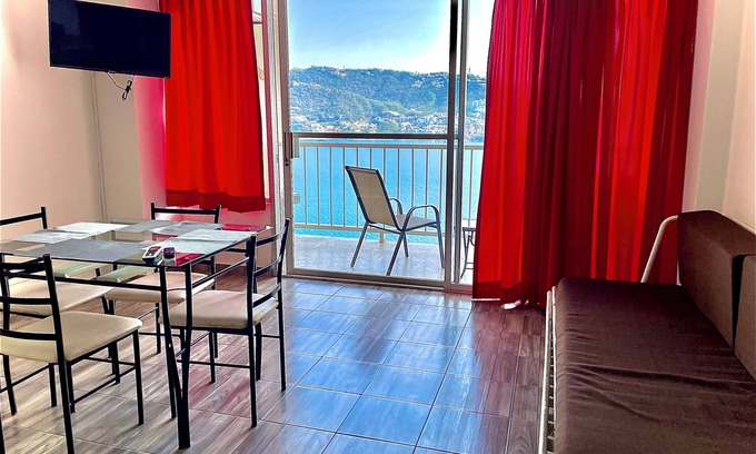 Club Deportivo Appartement | Beautiful Twin Towers Suite