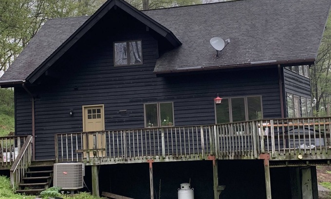 Kirkwood Maison | Beautiful unique A frame house on 15ac located directly on a great trout river