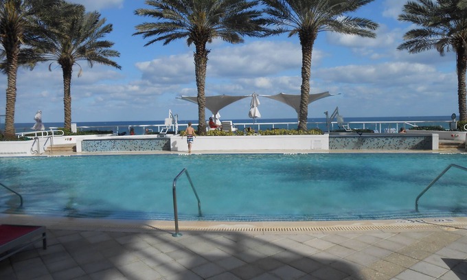 Barrier Island Maison | Beautiful Condo located in the 505 FORT LAUDERDALE BEACH BLVD unit 911