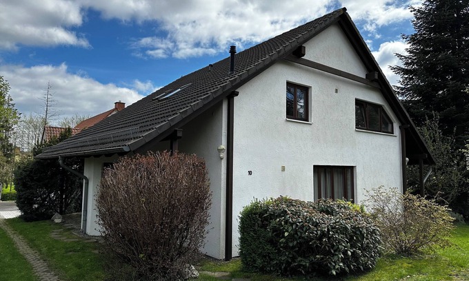 Putbus Appartement | Beautiful vacation apartment for 5 people on Rügen with two terraces and garden