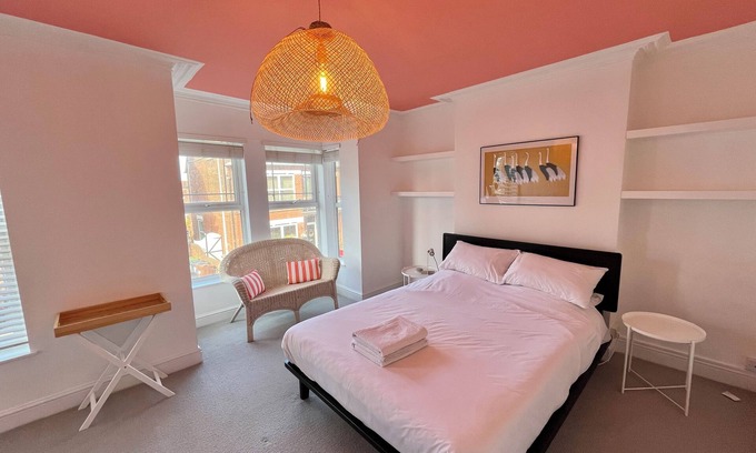 Gorleston-on-Sea Maison | Beautiful Victorian Family Home in Gorleston on Sea by the beach
