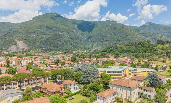 Stazzema Maison | Merveilleuse maison de vacances pour 4 personnes avec WIFI, TV et terrasse