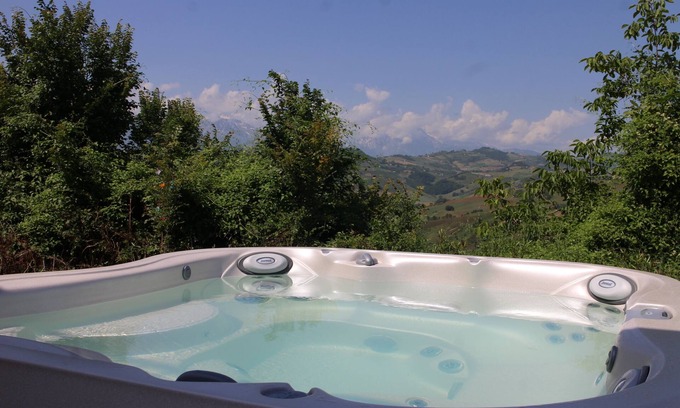 Marciano Villa | Belle villa et piscine spa à proximité de la mer avec des vues spectaculaires. Wifi gratuit
