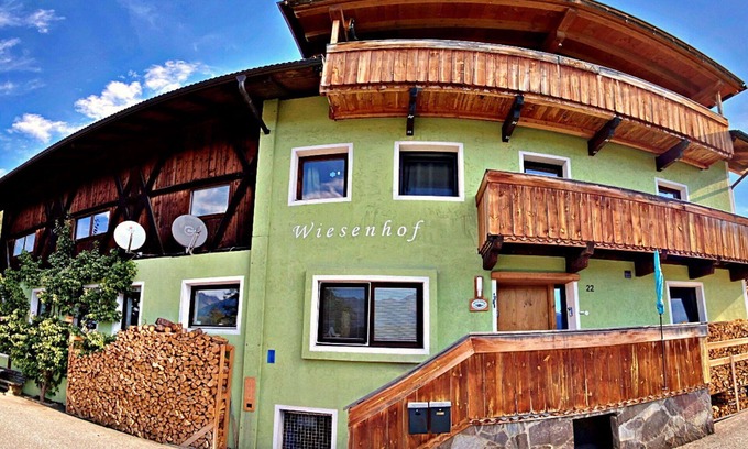 Leithen Villa | Magnifique maison de vacances pour 4 personnes avec WIFI, TV et balcon