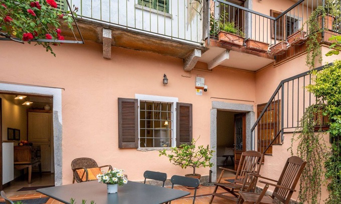 Arizzano Maison | Confortable appartement pour 5 personnes avec WIFI, TV et balcon