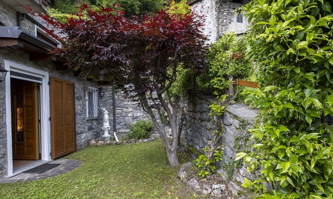 Traona Maison | Merveilleuse maison de vacances pour 6 personnes avec WIFI, TV, patio et animaux admis