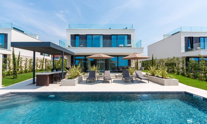 Kukci Villa | Villa Parenzo III by Villas Guide