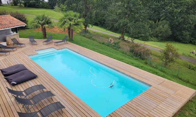 Bassussarry Maison | Superbe villa belles prestations avec piscine chauffée proche de Biarritz