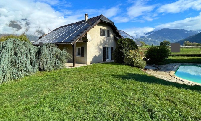 Chateauneuf Maison | Belle villa vue sur montagnes, Belle villa vue sur montagnes