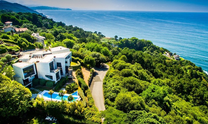 San Sebastian Villa | Belle villa avec vue panoramique sur la mer