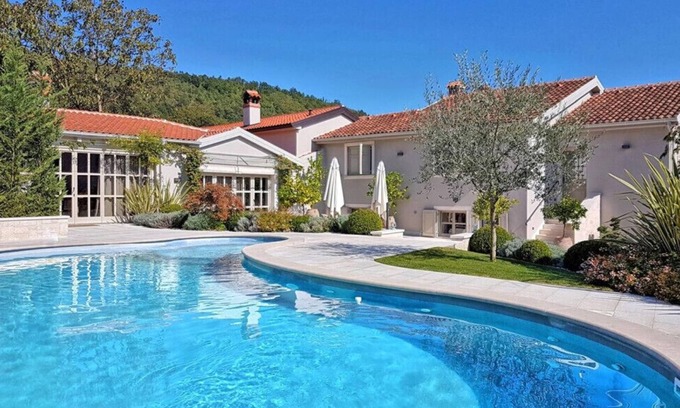 Jakomici Villa | Villa Zita by Villas Guide