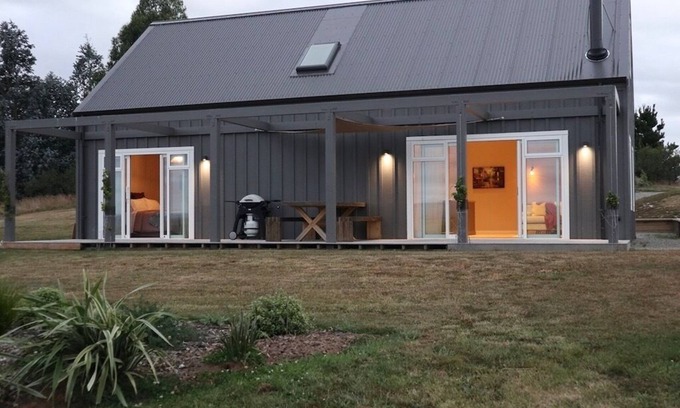 Dyerville Maison | Beautiful Wairarapa views, short drive to all Martinborough has to offer