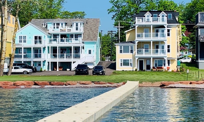 Charlottetown Copropriété | Beautiful Waterfront 2 Bdrm Condo Downtown Ch'town