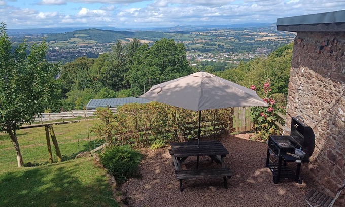 Redbrook Maison | Grange en pierre magnifiquement convertie avec une vue imprenable vers les montagnes noires