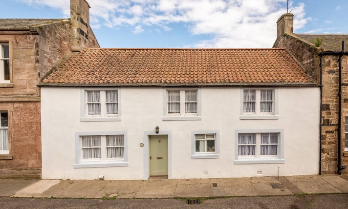 Crail Maison | Beautifully renovated three bedroomed house with fabulous gardens