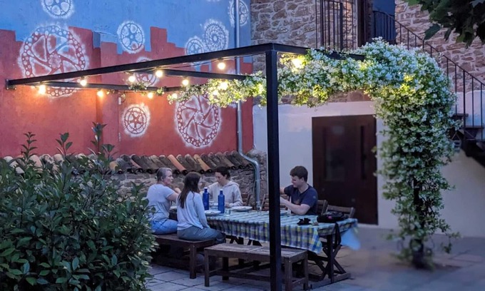 Vilamitjana Autre | Beautifully restored farmhouse in the centre of a mountain biking paradise