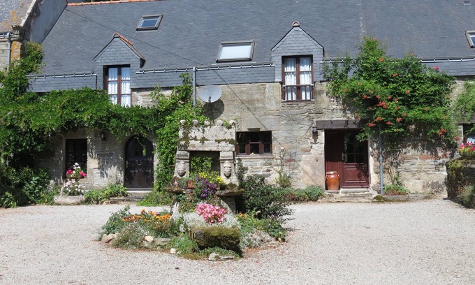 Plumeliau Cottage | Belle maison restaurée attenante au Manoir avec piscine chauffée de 12 x 6 m