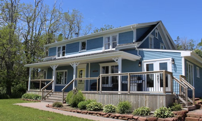 Tryon Autre | Beautifully restored historic farmhouse on a private property close to Victoria