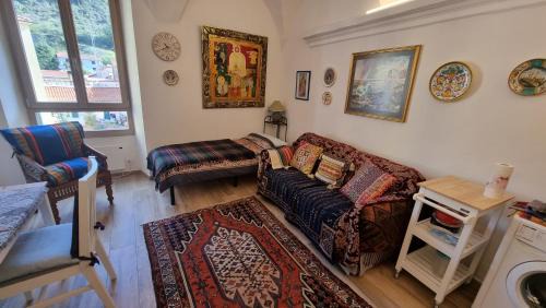 Dolcedo Appartement | Beautifully restored romantic apartment in the centre of historic Dolcedo