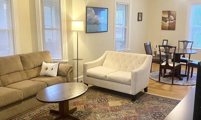 Portland Appartement | Beautifully Spacious with Charm