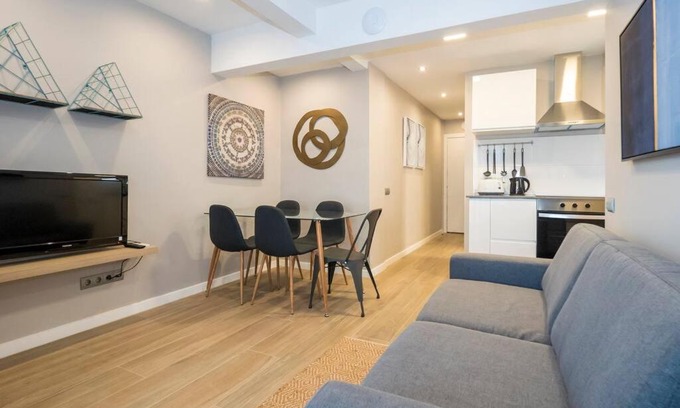 Porta Appartement | BeBarceloner Sant Andreu Apartments - 3 bedrooms with terrace