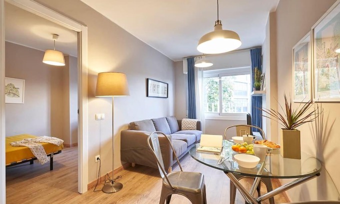Porta Appartement | BeBarceloner Sant Andreu Apartments - 3 bedrooms