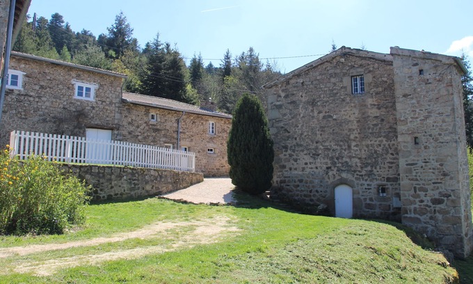 Burdignes Maison | Bechetoile hamlet