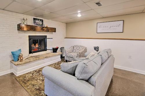 Eccles Appartement | Beckley Studio with Hot Tub, 4 Mi to WVU Tech!