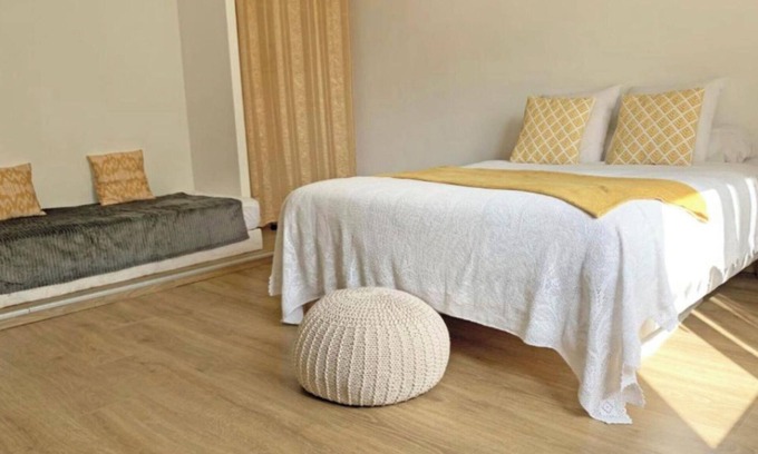 La Salvetat-sur-Agout Maison | Bed and breakfast 'Les Tables Aux Vaches Raviège' with Shared Terrace, Wi-Fi and Air Conditioning