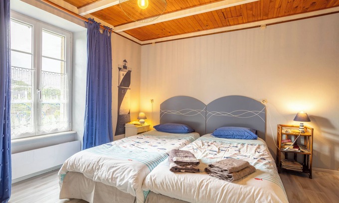 Beuzec-Cap-Sizun Lit Et Petit-Déjeuner | Chambre d'hôtes 'Armor' avec terrasse partagée, jardin partagé et Wi-Fi