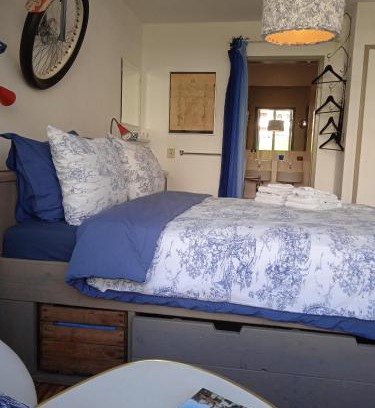 Nieuw-West Lit Et Petit-Déjeuner | Bed and Breakfast Amsterdam West
