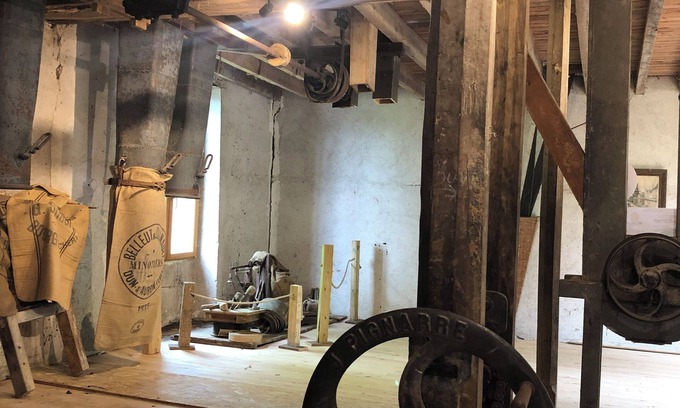 Le Pondy Lit Et Petit-Déjeuner | Bed and breakfast at the mill!