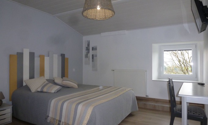 Dolmayrac Maison | Chambre d'hôtes Bergeronnette Domaine De Calbiac