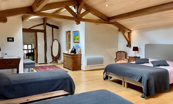 Iholdy Lit Et Petit-Déjeuner | Bed and Breakfast 'Lukugaraia' with Mountain View, Private Garden and Wi-Fi
