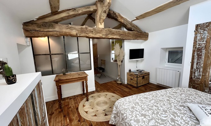 Ennezat Lit Et Petit-Déjeuner | Chambre d'hôtes 'Pampa' avec terrasse partagée, jardin commun et Wi-Fi