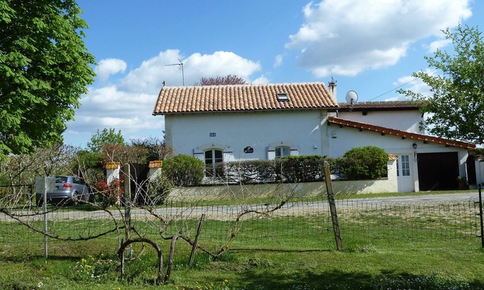 Mareuil en Perigord Lit Et Petit-Déjeuner | B&B dans un endroit calme à la campagne idéal pour explorer la région de la Dordogne