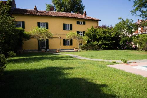 Ivrea Lit Et Petit-Déjeuner | Bed&Breakfast Villa Camilla