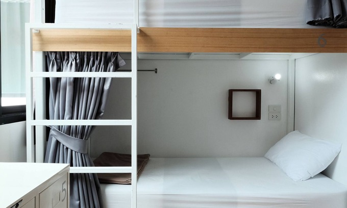 Lak Si Hôtel | Bed in 6-bed Female Dorm Shared Bathroom With a Shared Social Area