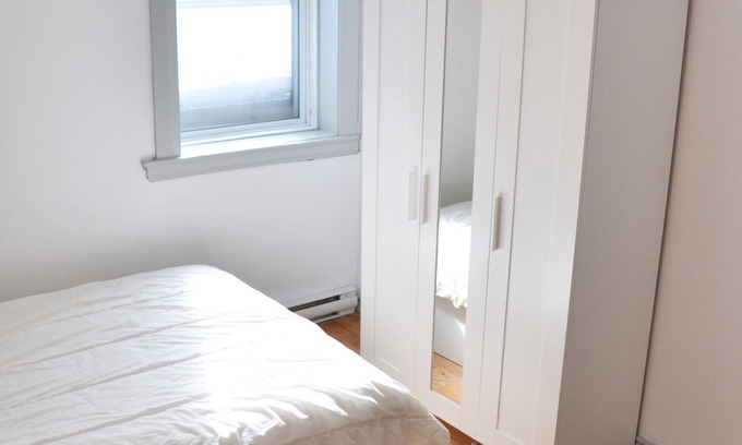 Quartier des Spectacles Appartement | Bedroom to rent in Montreal