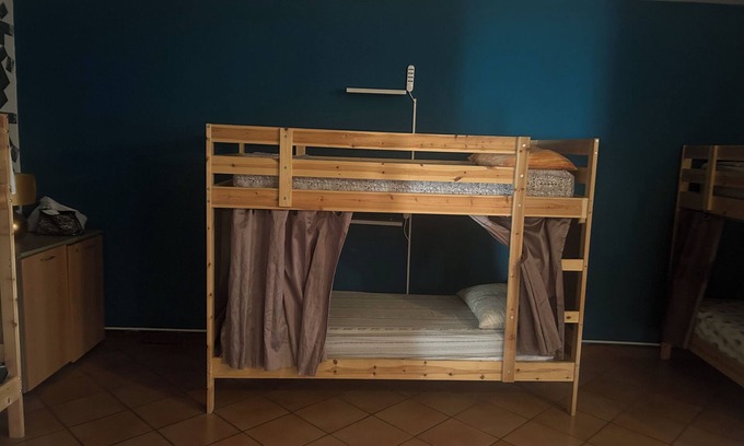 Busto Garolfo Maison | Beds in shared room
