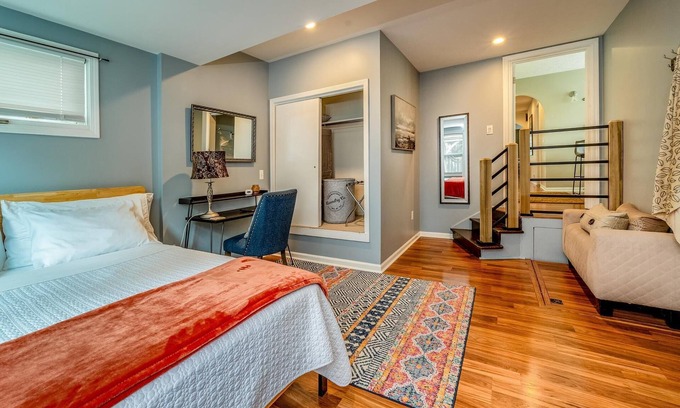 Rochester Appartement | Beds on Berkeley in the Park Avenue neighborhood