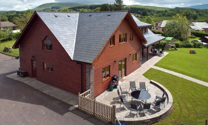Brecon Maison | Beech Tree Eco Lodge