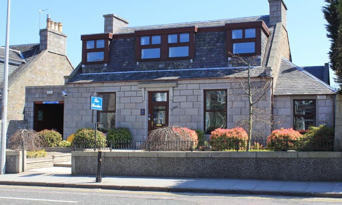 Central Aberdeen Maison | Beeches Aberdeen