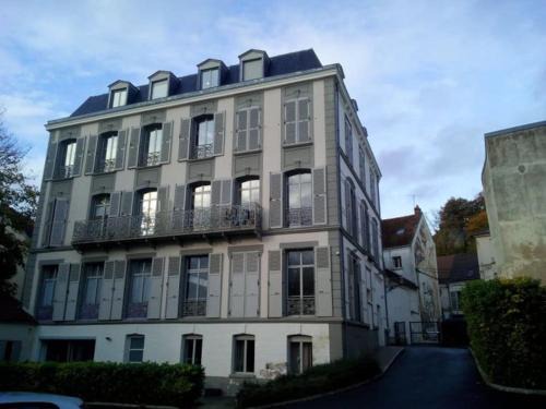Chateau-Thierry Appartement | bel appart./résidence de standing/plein centre